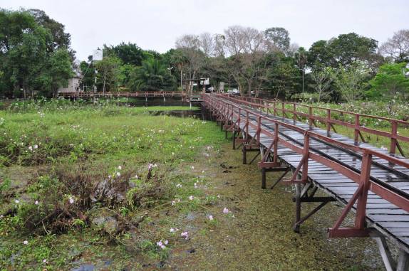 A estrutura de um dos grandes hotéis ao lado da estrada-parque do Pantanal Sul, na região de Corumbá, no Mato Grosso do Sul